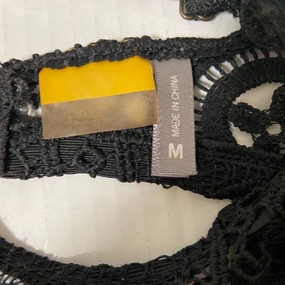 Black crochet bra size medium - Picture 6 of 7